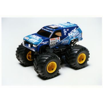 Tamiya 1:32 Mini 4WD Nissan Terrano (17011)