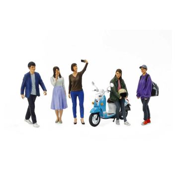 1/24 Tamiya Campus Friends II - Modern Figures x 5 (THC24356)