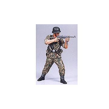 1/16 Tamiya WWII German Elite Infantry Man (THC36303)
