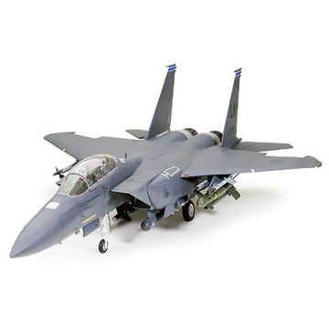 1/32 Tamiya F-15E with Bunker Buster (THC60312)