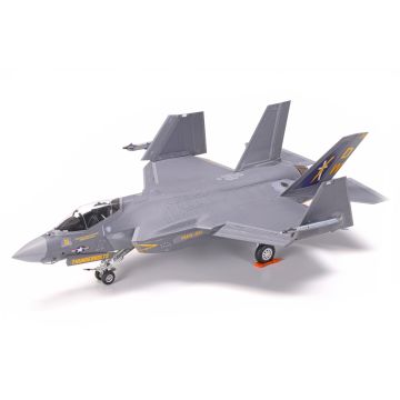 Tamiya 1/72 F-35C Lightning II (THC60794)