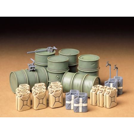 1/35 Tamiya German Fuel Drums (THC35186)