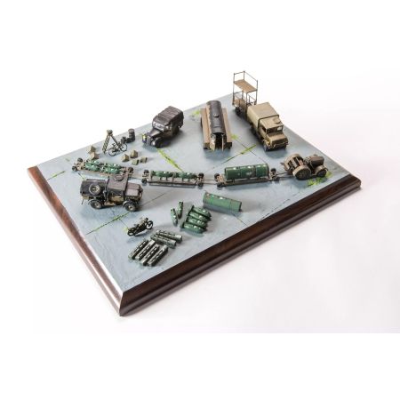 Airfix Bomber Re-supply Set  (A05330)